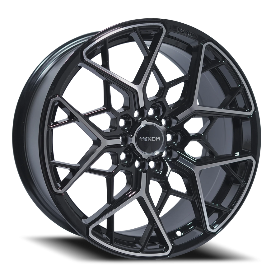 VENOM46 17X8 5112/114.3 +35 73.1 Gloss Black Machined Face
