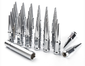 Chrome Spike Lugnuts